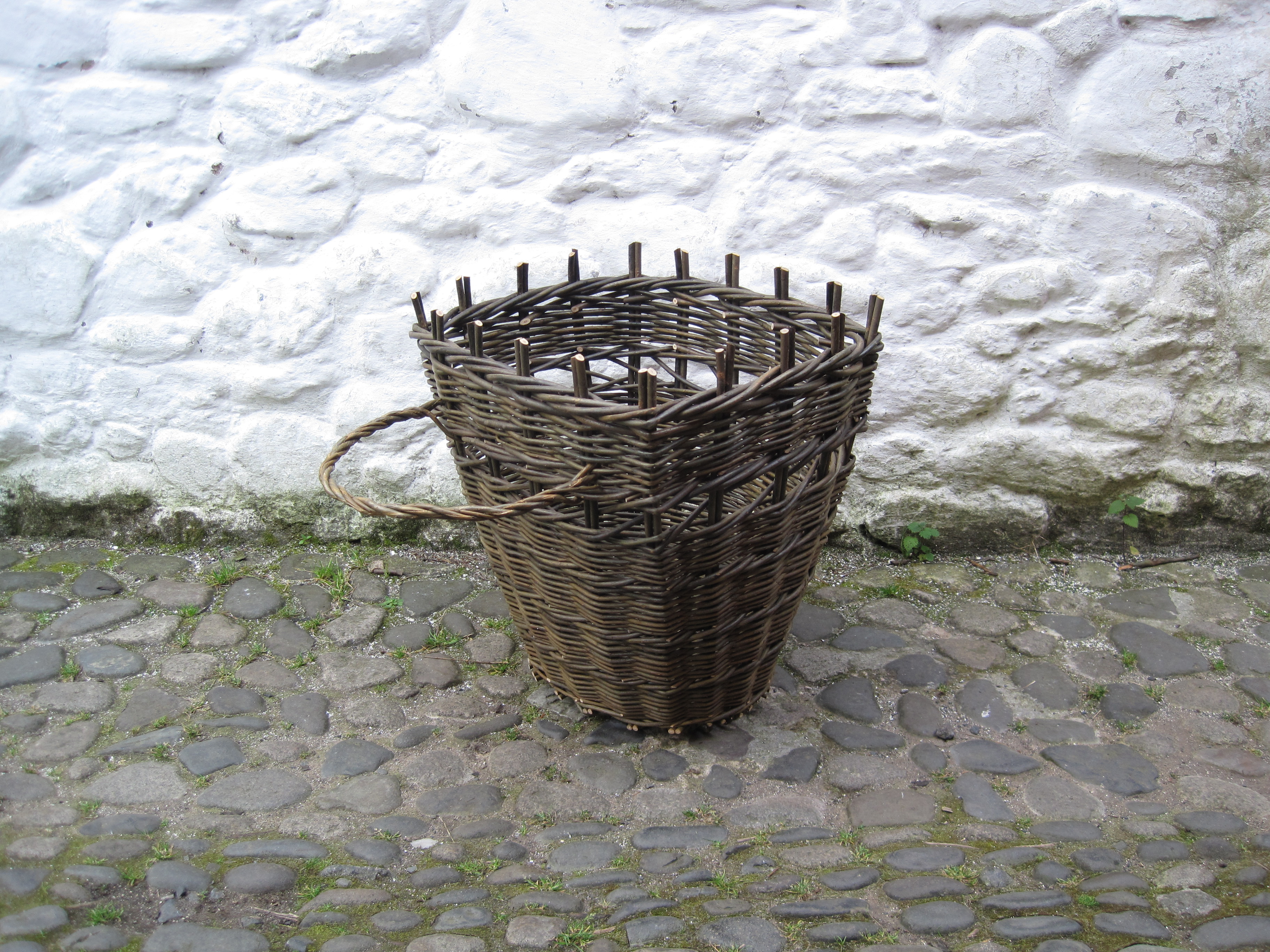 Traditional Willow Bob Johnston Baskets